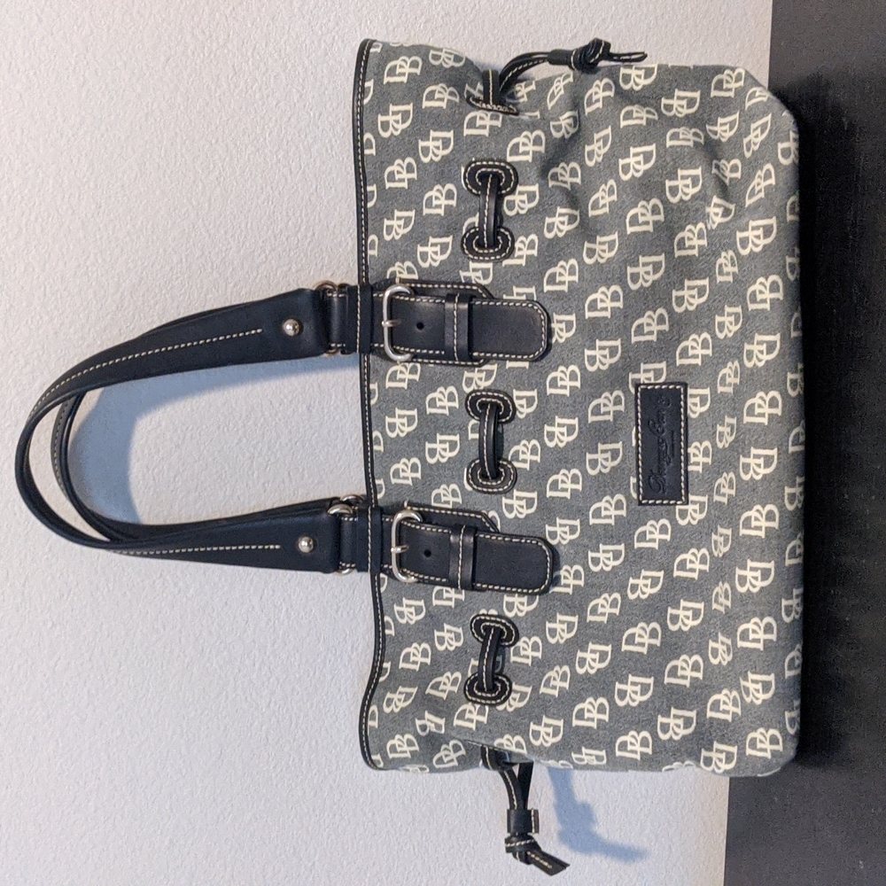 Dooney & Bourke Large Tote Purse